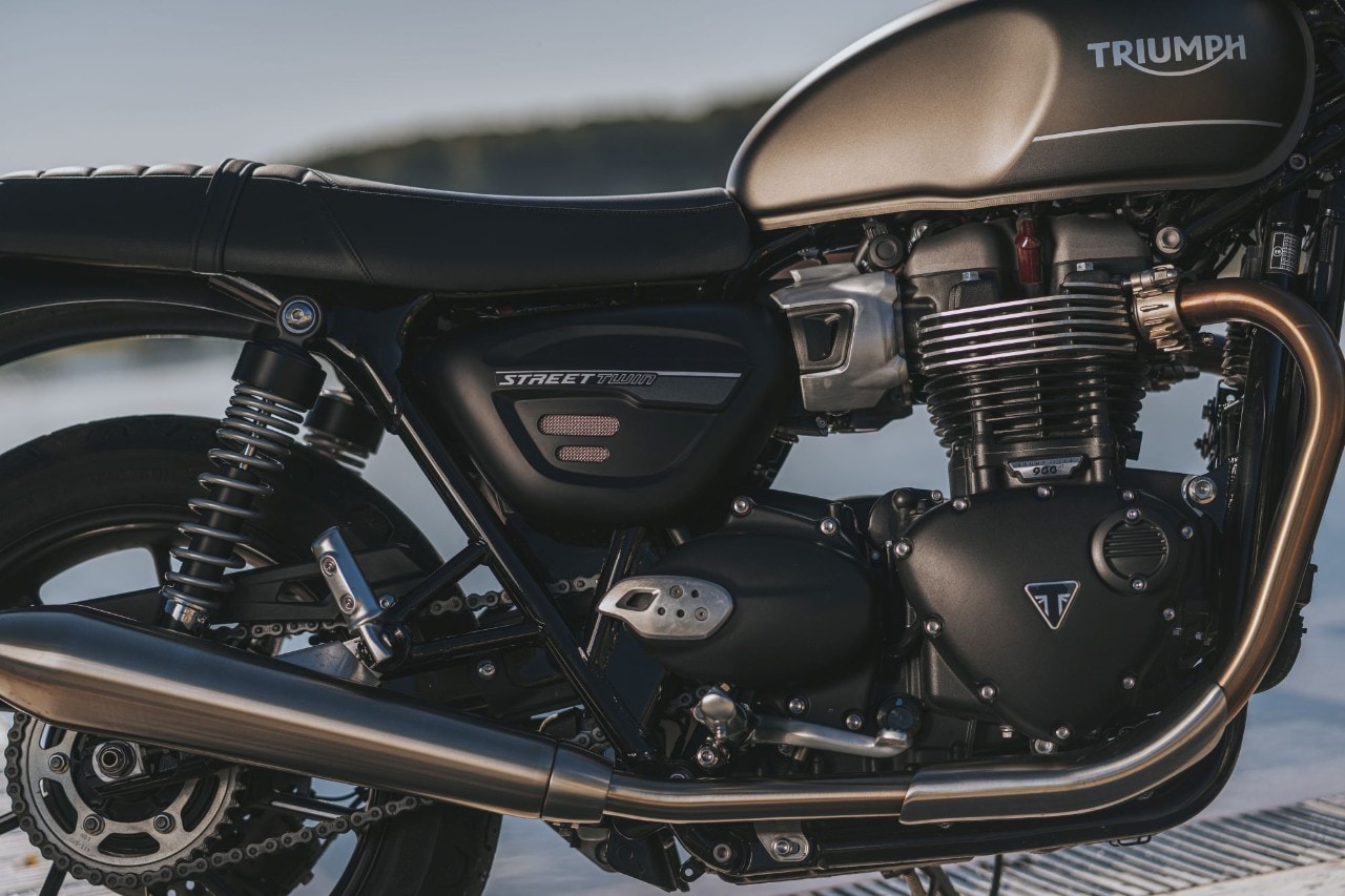 Triumph Street Twin VS Bonneville T100: sfida in famiglia